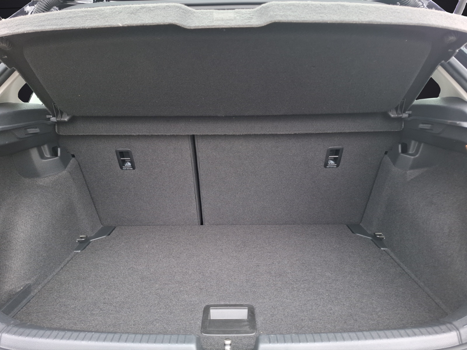 Fahrzeugabbildung Volkswagen Polo TSI Style DSG Matrix ACC Park-Assist SH LM