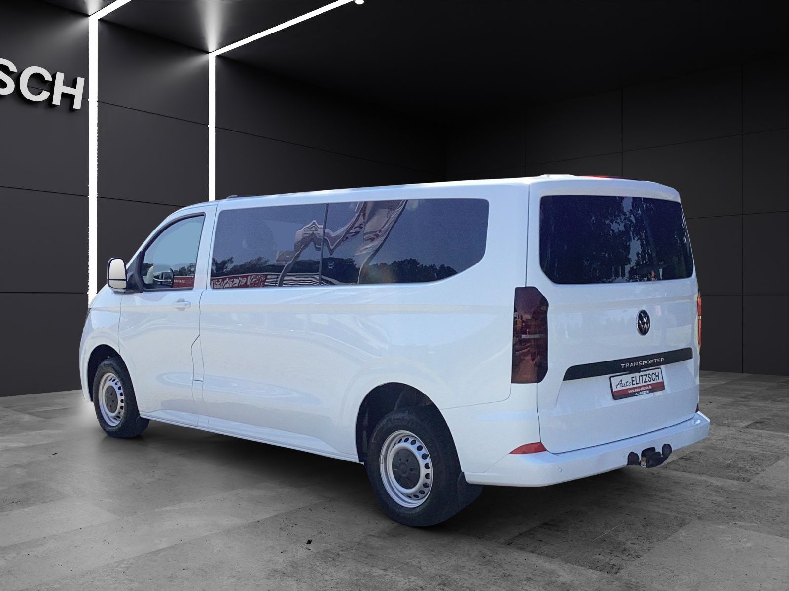 Fahrzeugabbildung Volkswagen T7 Transporter Kombi TDI 110 kW LR AHK KLIMA ASSISTENZP. PLUS