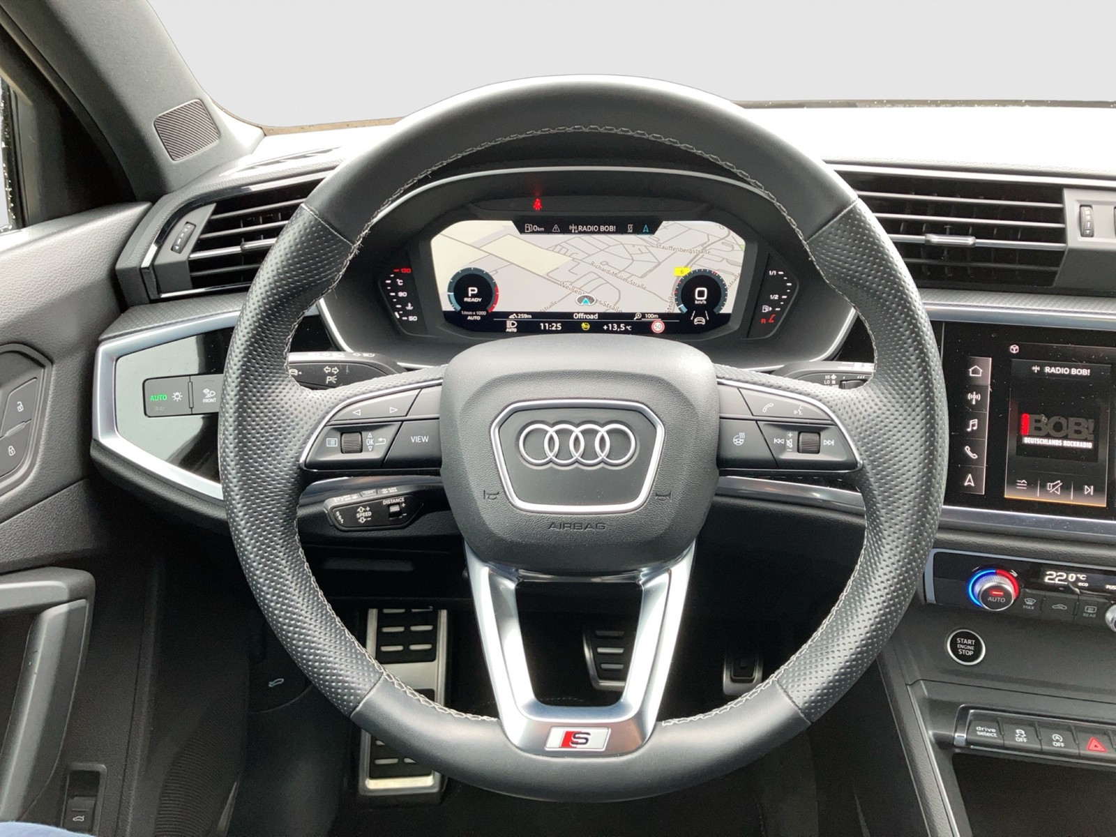 Fahrzeugabbildung Audi Q3 Sportback 45 TFSI quattro S line LED Navi ACC