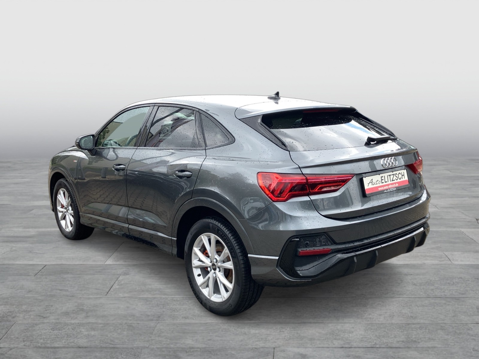 Fahrzeugabbildung Audi Q3 Sportback 45 TFSI quattro S line LED Navi ACC