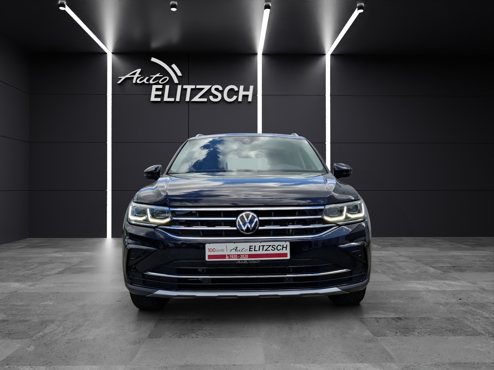 Fahrzeugabbildung Volkswagen Tiguan TDI Elegance DSG Matrix Navi AID ACC PDC SH LM