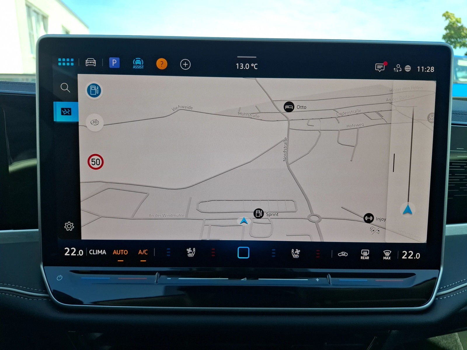 Fahrzeugabbildung Volkswagen Passat Variant TDI Elegance DSG Matrix AHK Navi HUD AID ACC RFK SH
