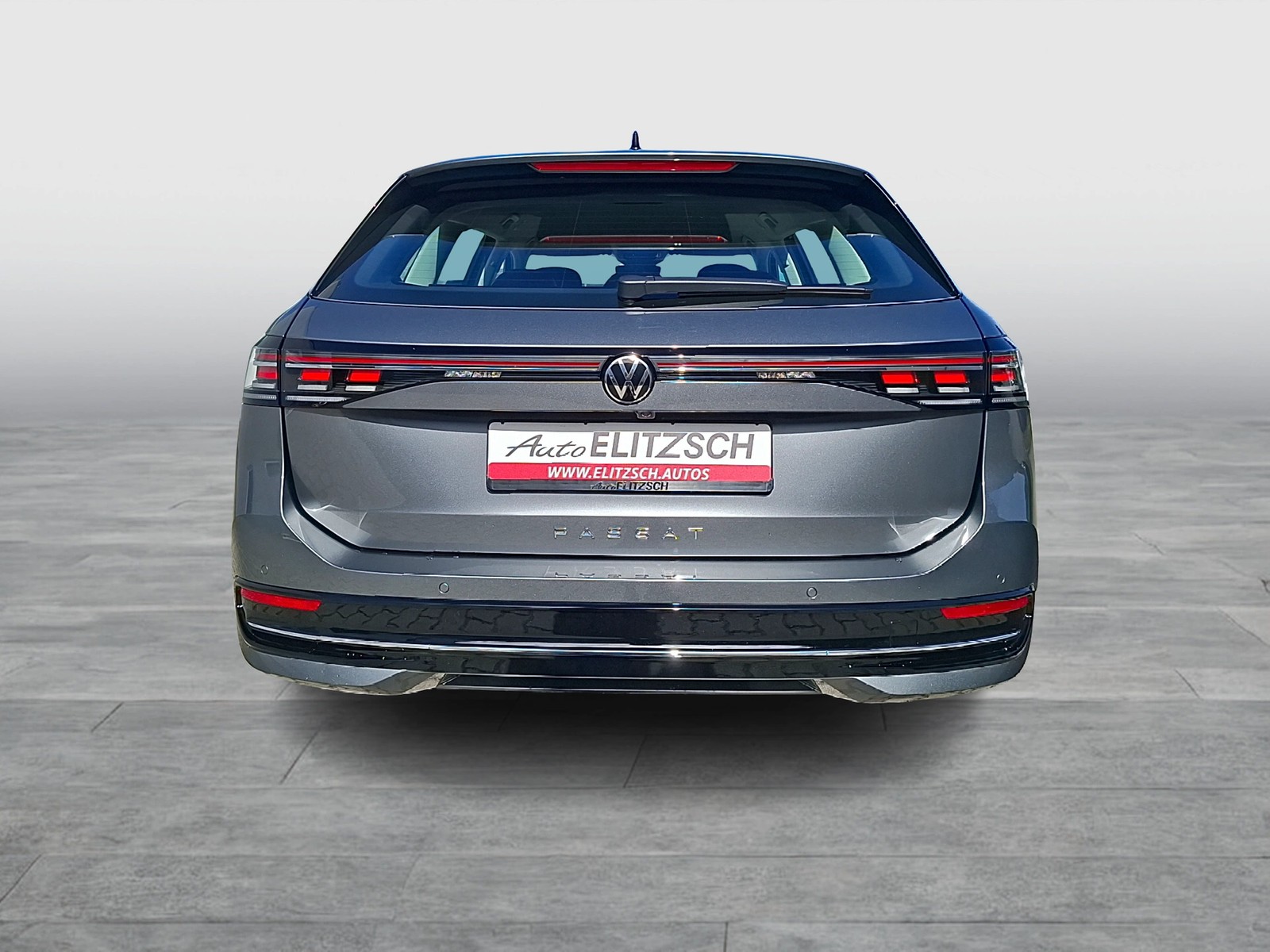 Fahrzeugabbildung Volkswagen Passat Variant TDI Elegance DSG Matrix AHK Navi HUD AID ACC RFK SH