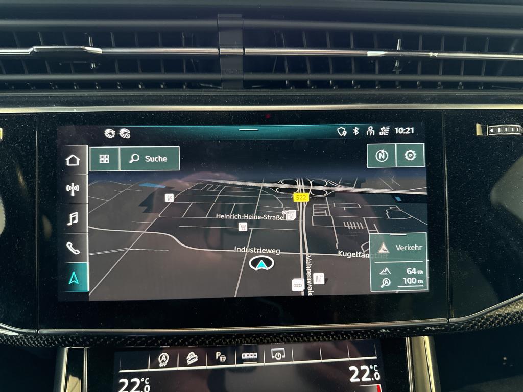 Fahrzeugabbildung Audi SQ7 4.0 TFSI competition plus quattro Matrix Standhzg Navi Luft AVC ACC B&O 21