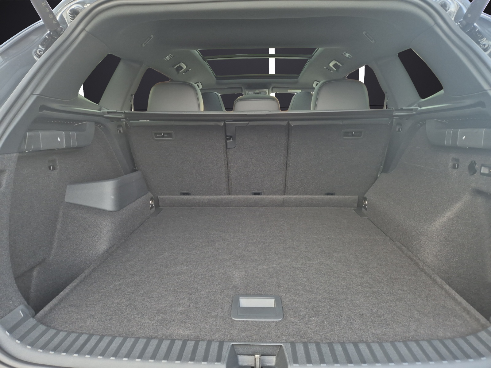 Fahrzeugabbildung Volkswagen Tayron 2.0 TDI 4M R-Line AHK PANO IQ-LED NAVI