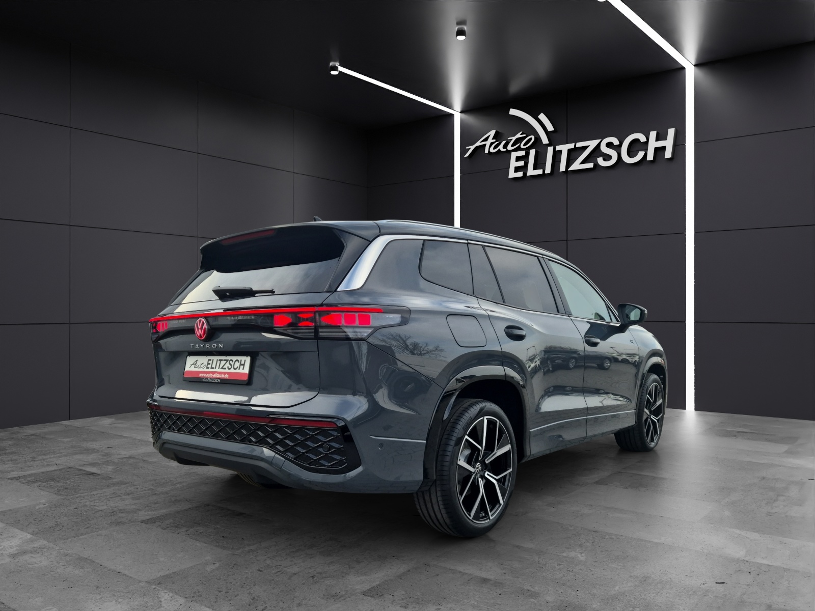 Fahrzeugabbildung Volkswagen Tayron 2.0 TDI 4M R-Line AHK PANO IQ-LED NAVI