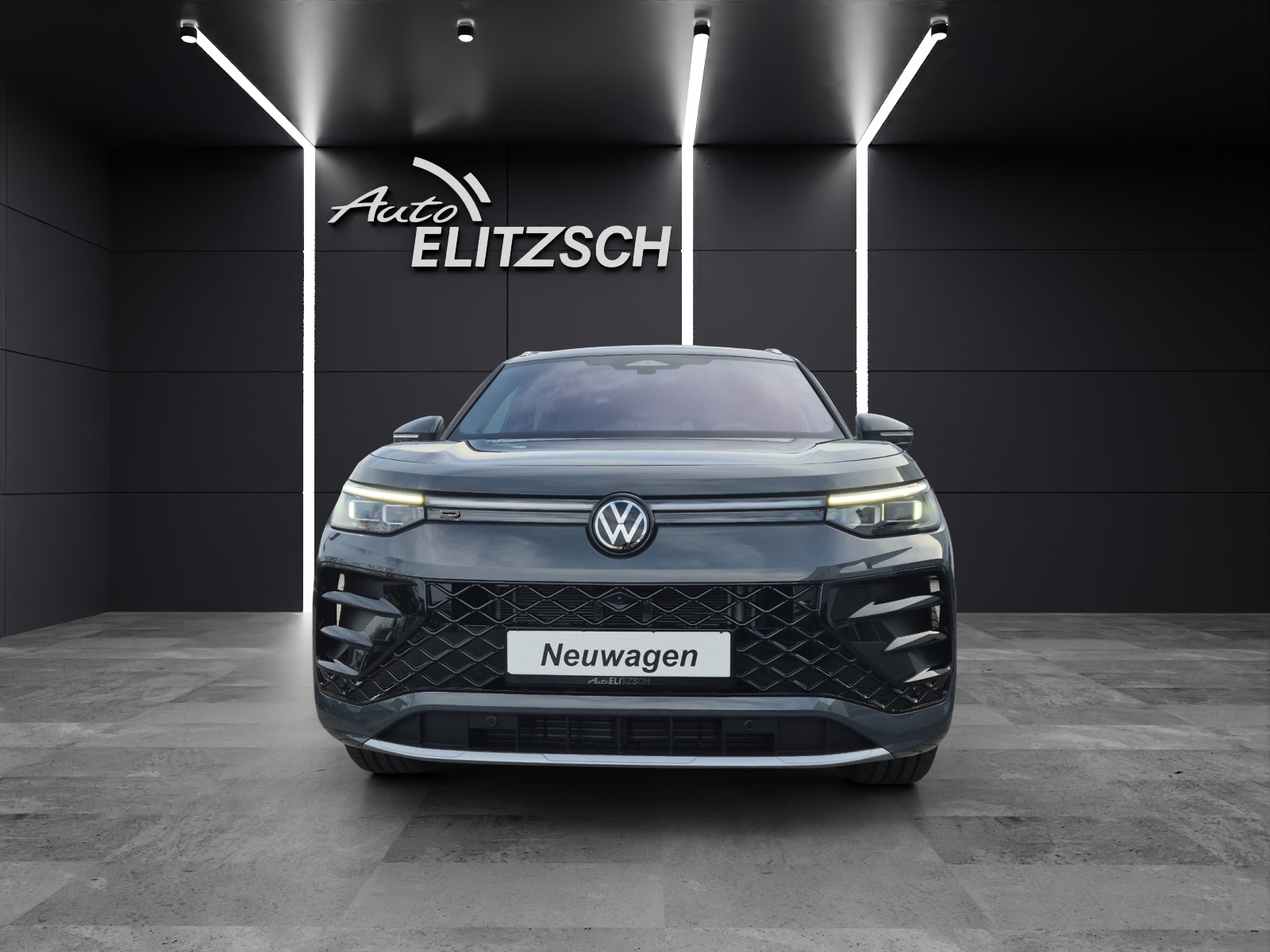 Fahrzeugabbildung Volkswagen Tayron 2.0 TDI 4M R-Line AHK PANO IQ-LED NAVI