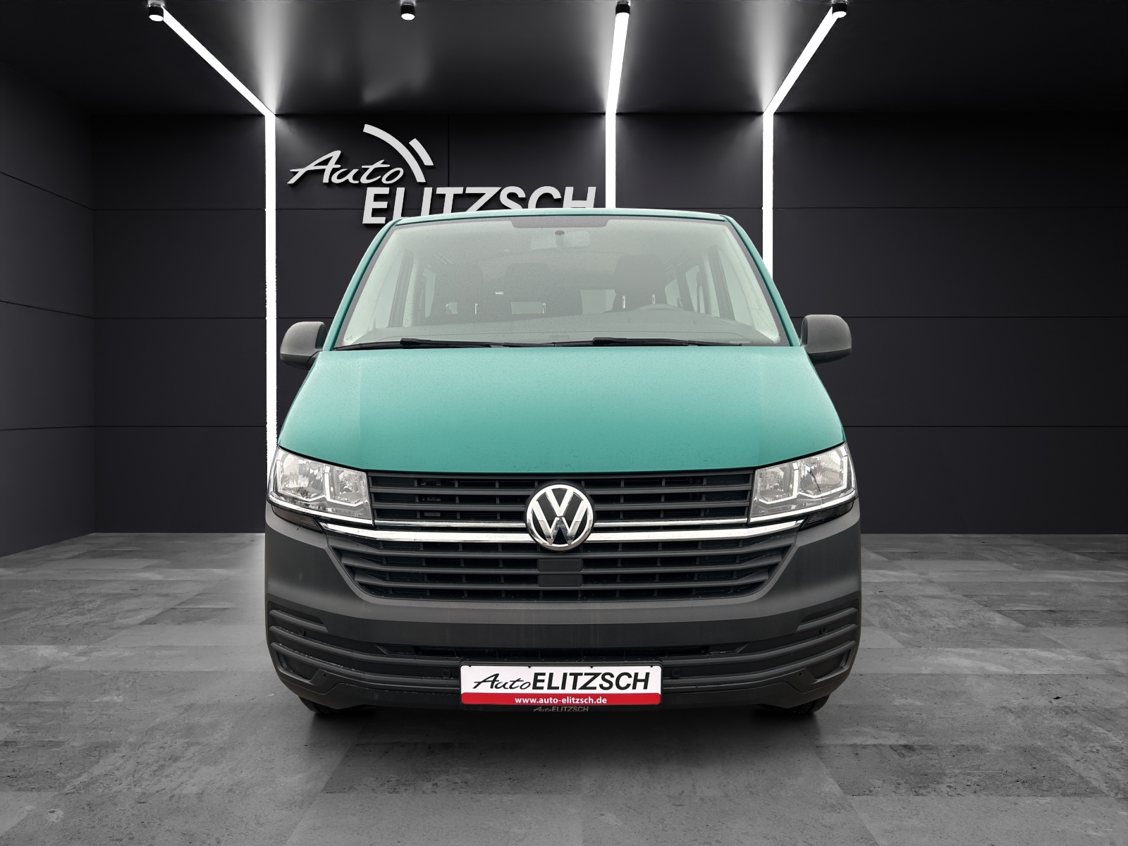 Fahrzeugabbildung Volkswagen T6 Kombi T6.1 TDI 9-Sitzer LR AHK PDC DAB+ Klima Start/Stop