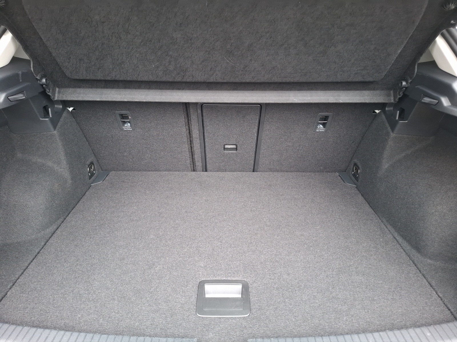 Fahrzeugabbildung Volkswagen T-Roc TSI Style LED AHK ACC Kamera Navi