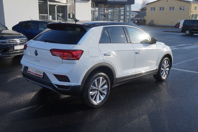 Fahrzeugabbildung Volkswagen T-Roc TSI Style LED AHK ACC Kamera Navi