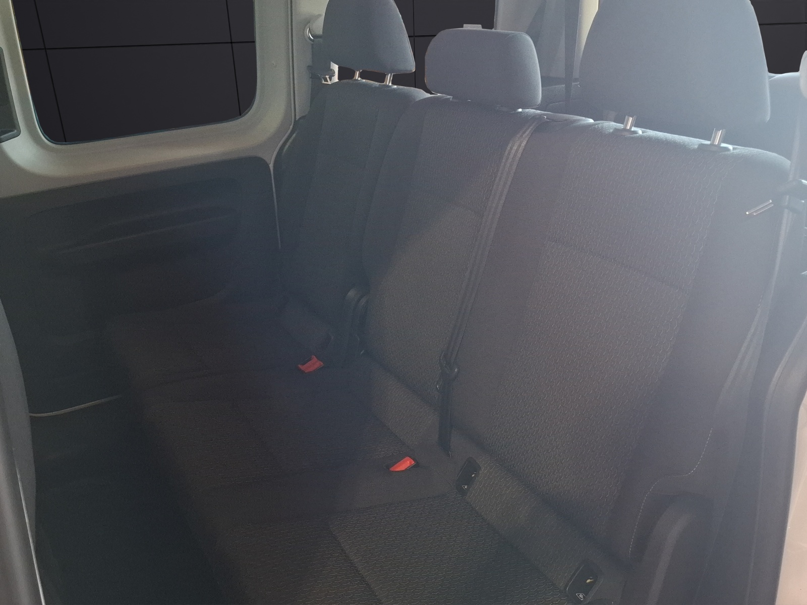 Fahrzeugabbildung Volkswagen Caddy Kombi TSI Trendline Klima GRA PDC