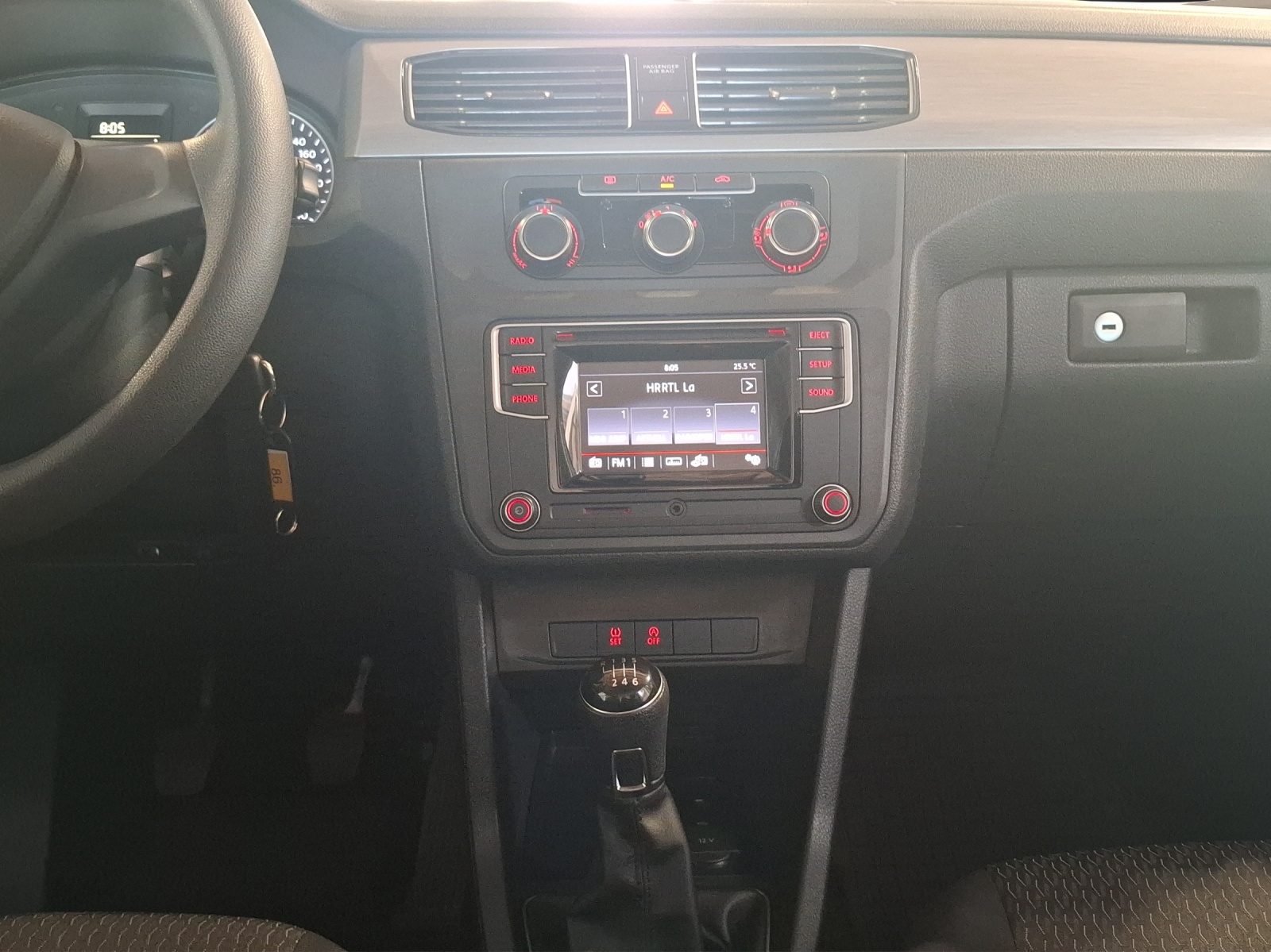Fahrzeugabbildung Volkswagen Caddy Kombi TSI Trendline Klima GRA PDC