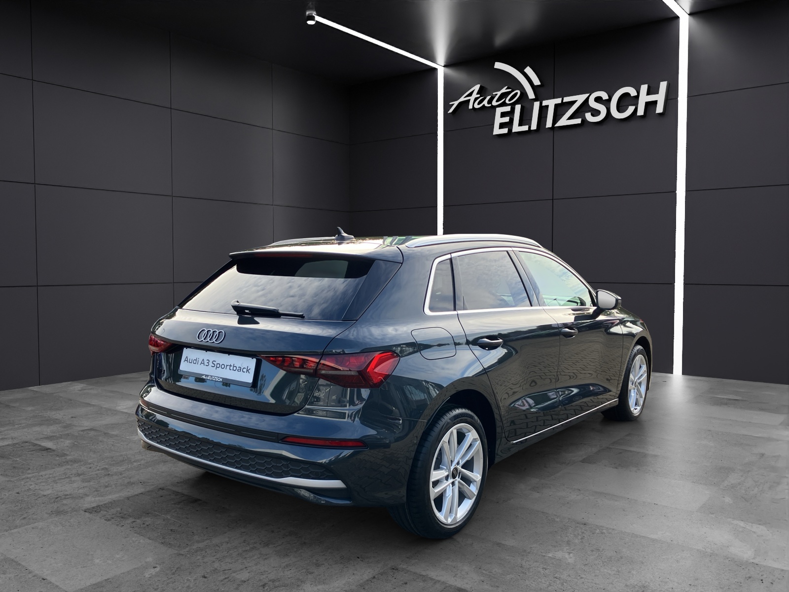 Fahrzeugabbildung Audi Audi A3 Sportback TFSI LED-Scheinw., Navi, Sportsitze, Vorb. AZV,