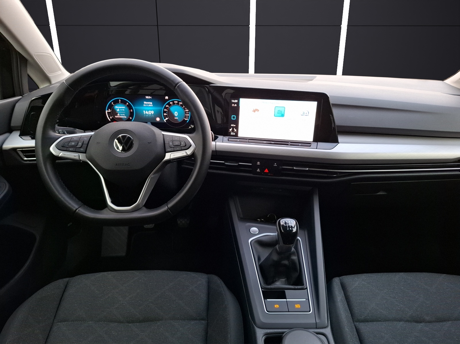 Fahrzeugabbildung Volkswagen Golf VIII TDI Navi ACC PDC SH