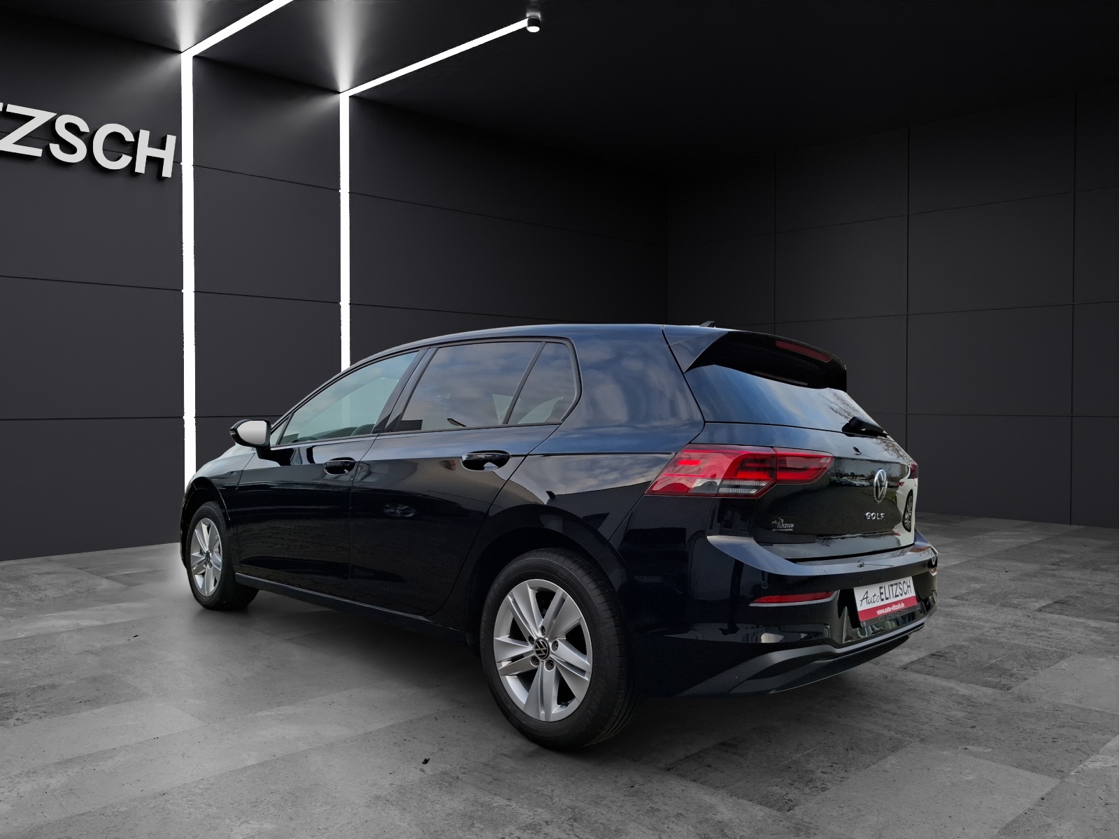 Fahrzeugabbildung Volkswagen Golf VIII TDI Navi ACC PDC SH