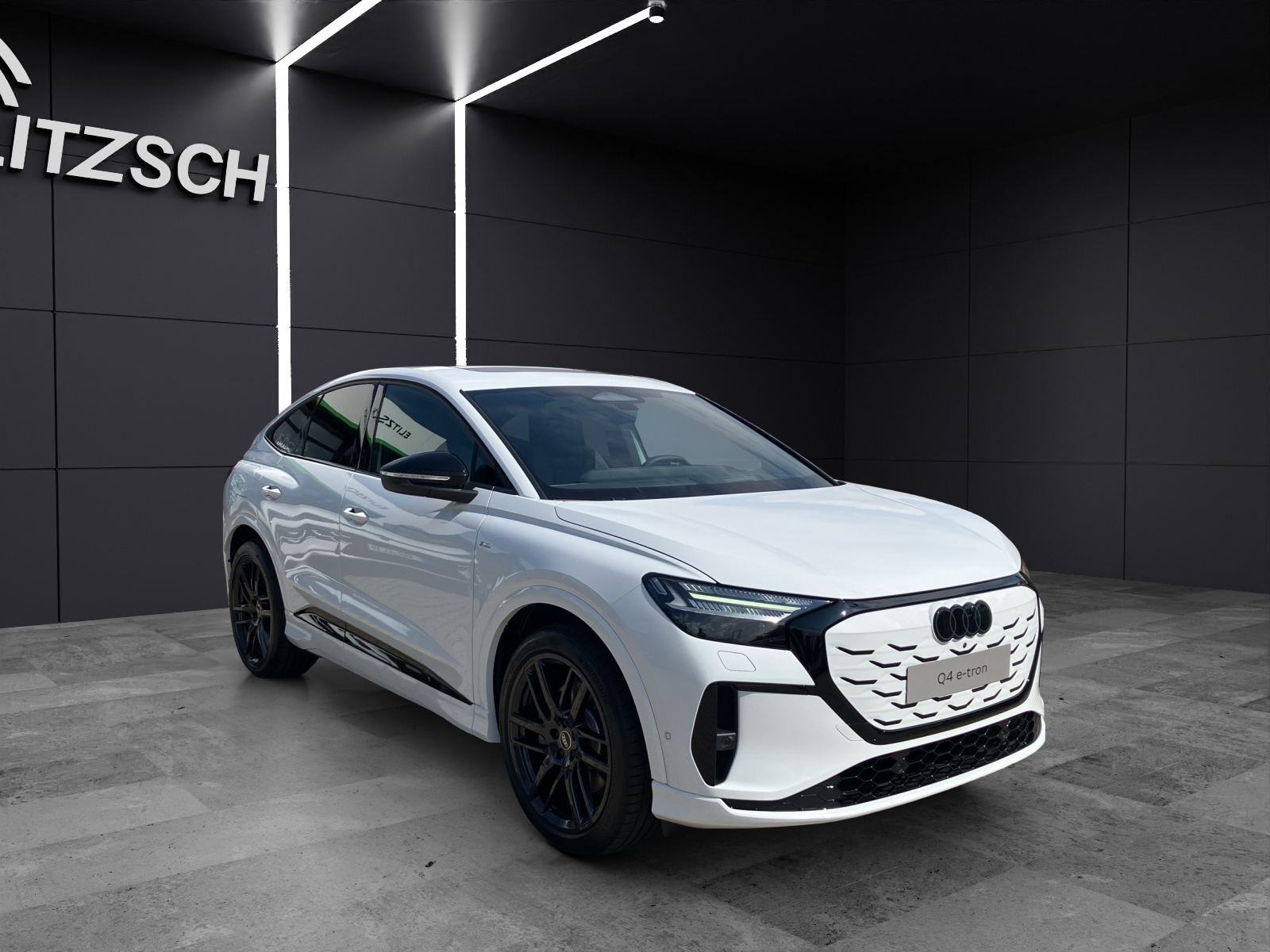 Fahrzeugabbildung Audi Q4 e-tron Sportback 55 e-tron quattro basis LED MMI ACC DAB