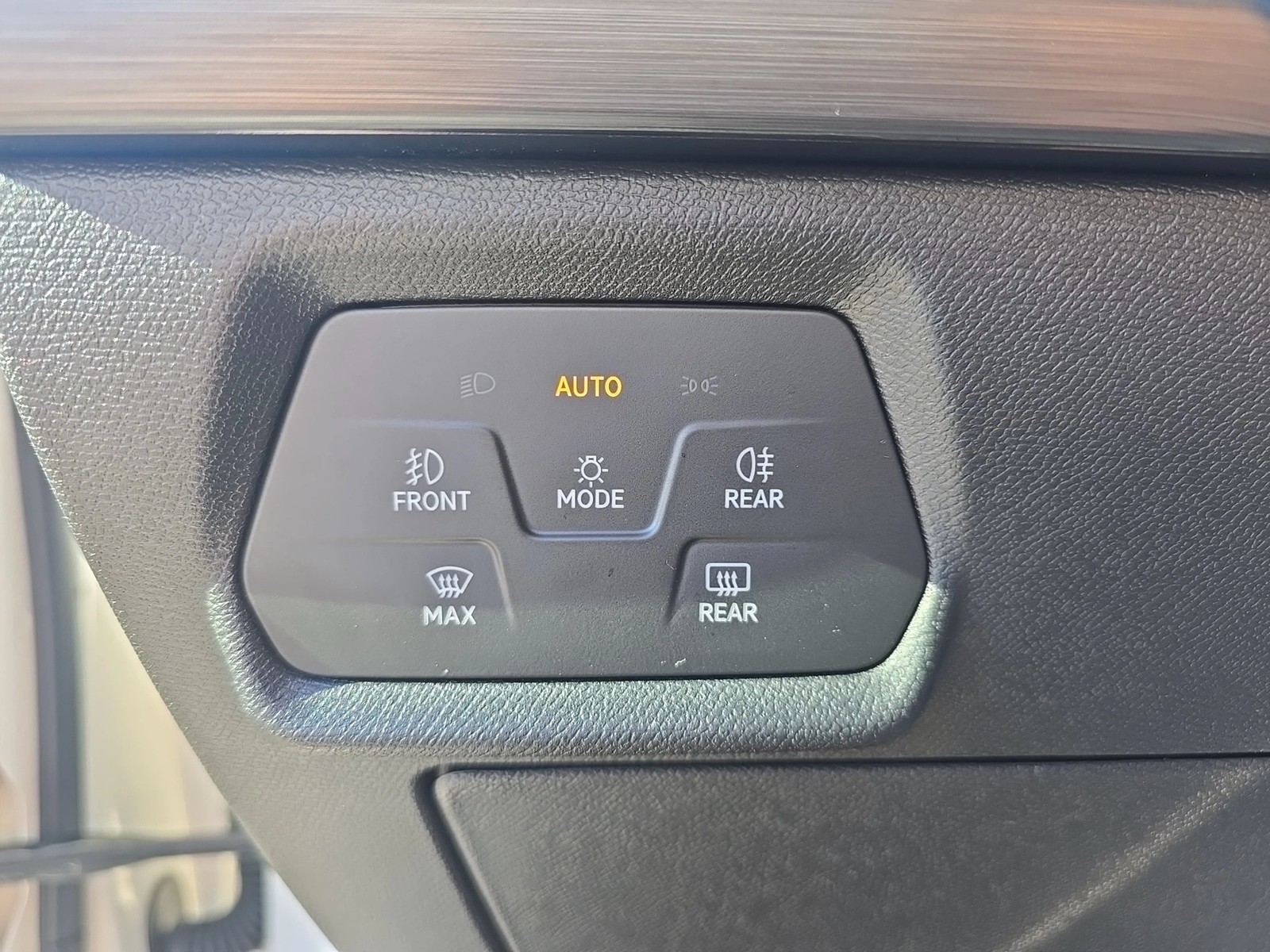 Fahrzeugabbildung CUPRA Leon Sportstourer LED Navi ACC RFK Mirror SH