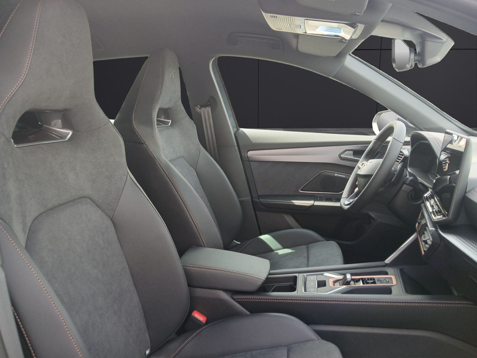 Fahrzeugabbildung CUPRA Formentor VZ e-Hybrid AHK MATRIX Sennh.