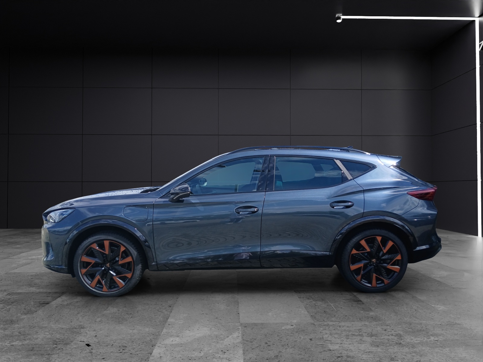 Fahrzeugabbildung CUPRA Formentor VZ e-Hybrid AHK MATRIX Sennh.