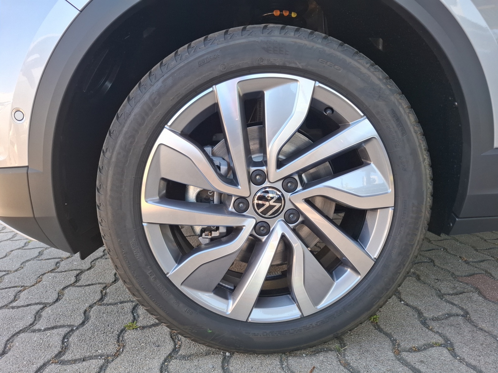 Fahrzeugabbildung Volkswagen T-Roc 2.0 lTDI DSG Goal WR