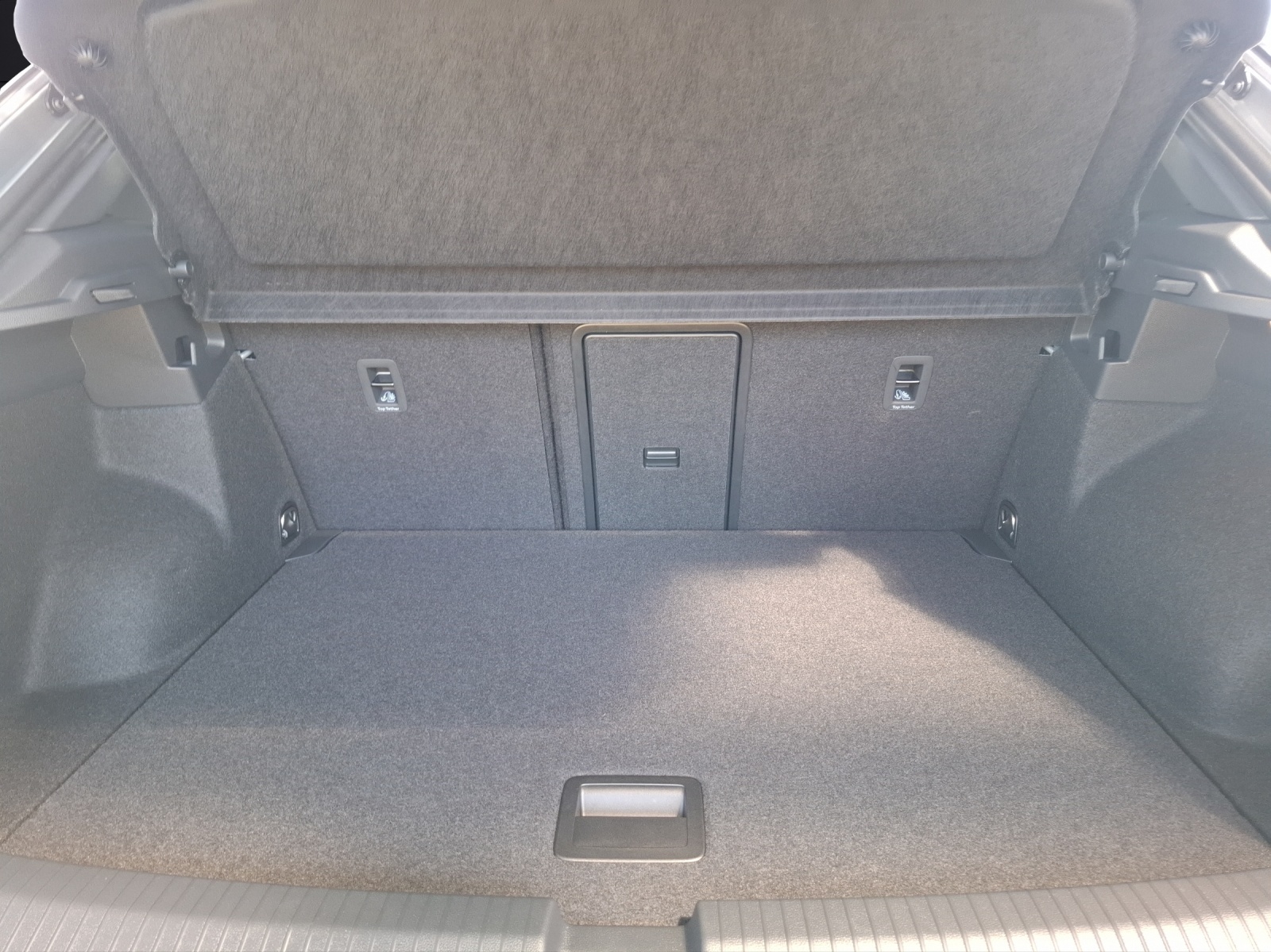 Fahrzeugabbildung Volkswagen T-Roc 2.0 lTDI DSG Goal WR