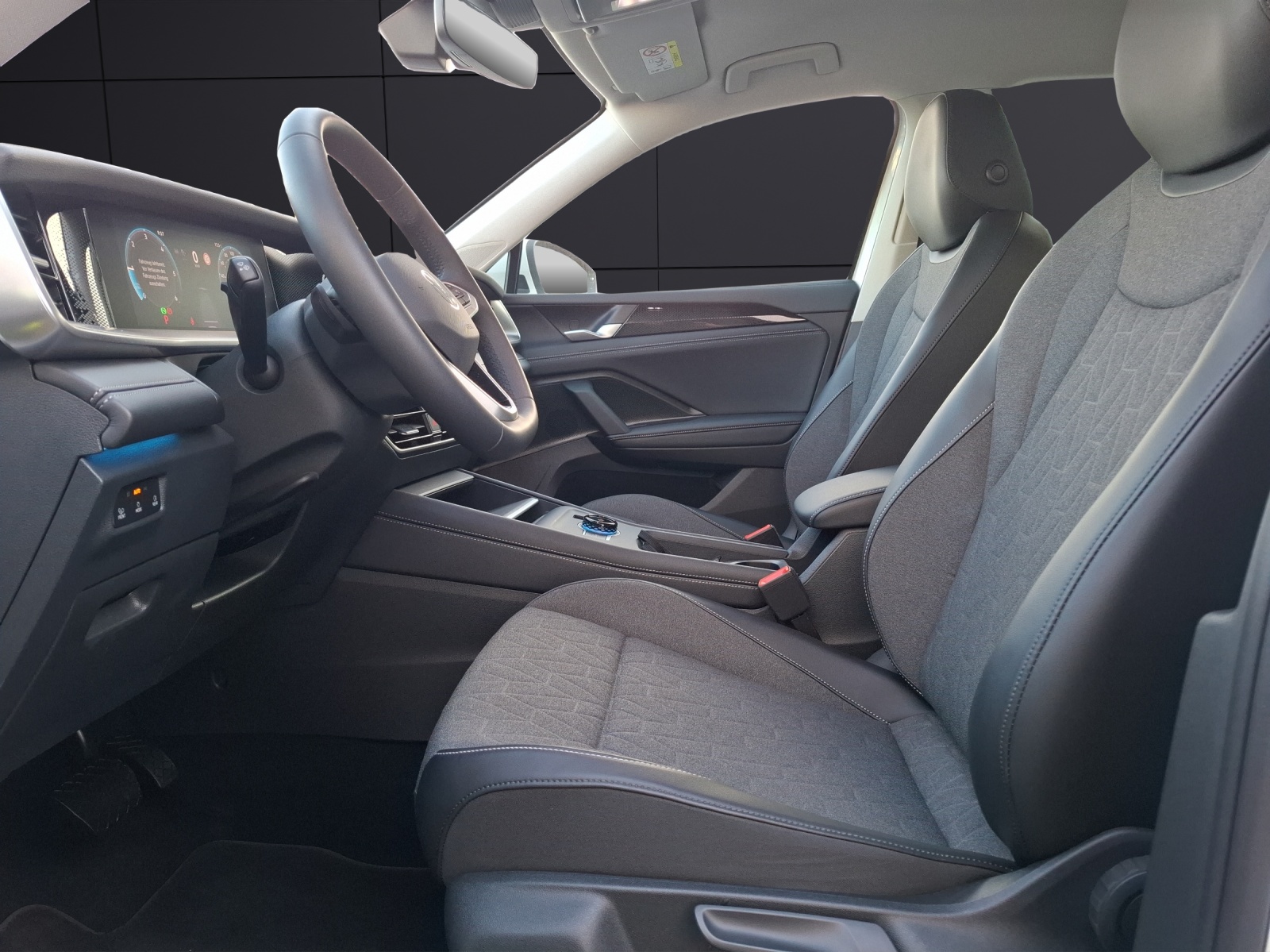 Fahrzeugabbildung Volkswagen Tayron TDI Life DSG 4M LED AHK Navi AID ACC RFK SH 18