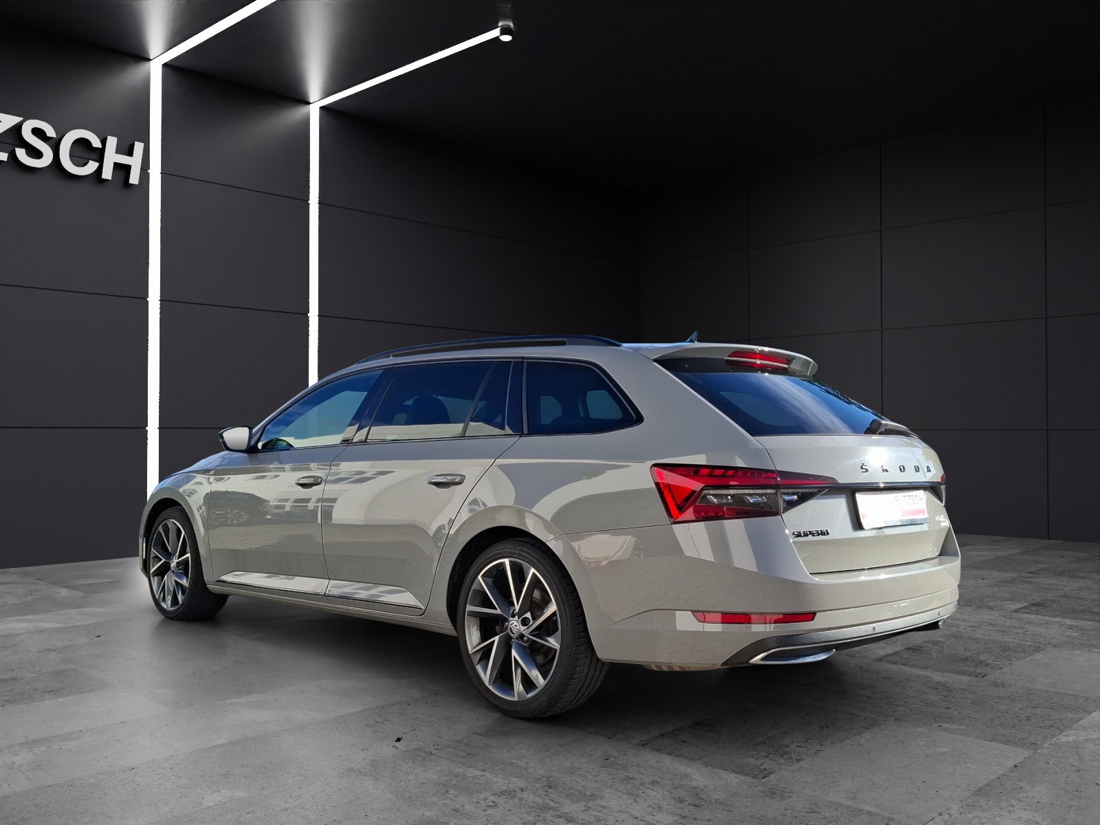 Fahrzeugabbildung SKODA Superb Combi TDI Sportline DSG Matrix Navi AID ACC SH 19