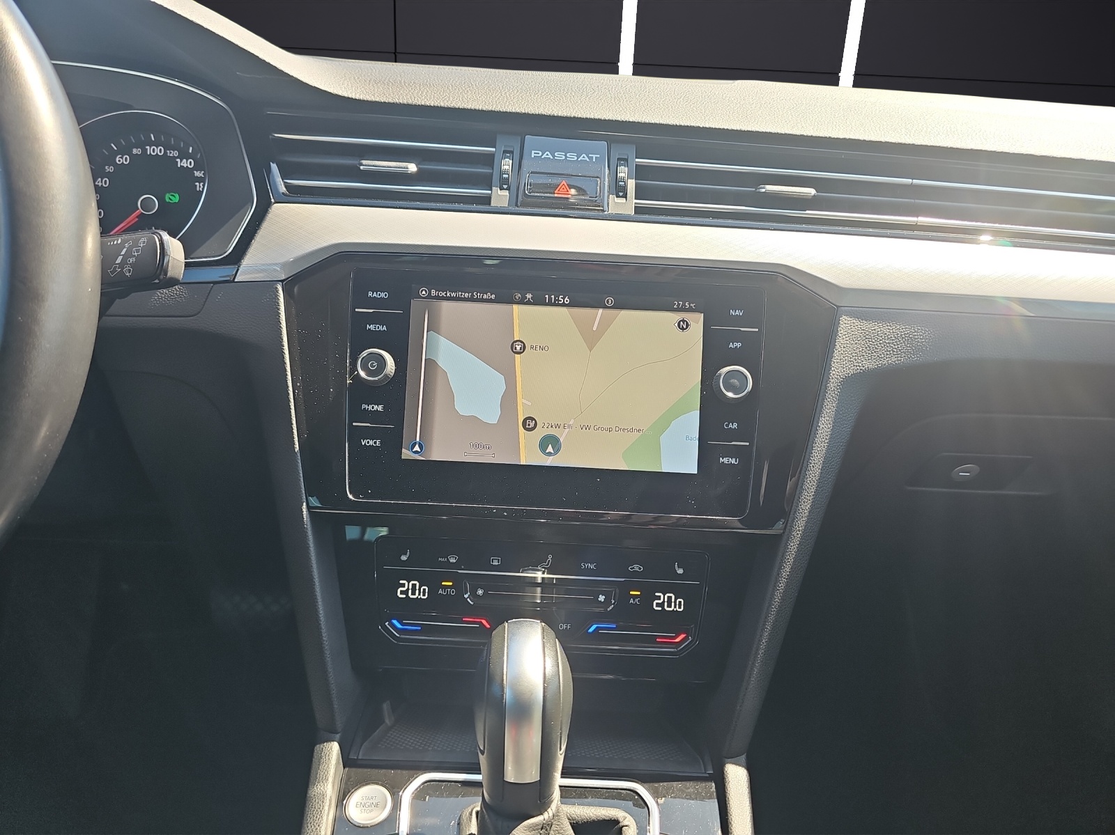 Fahrzeugabbildung Volkswagen Passat Variant Business TDI DSG LED ACC SHZ RearView WeConnect Navi