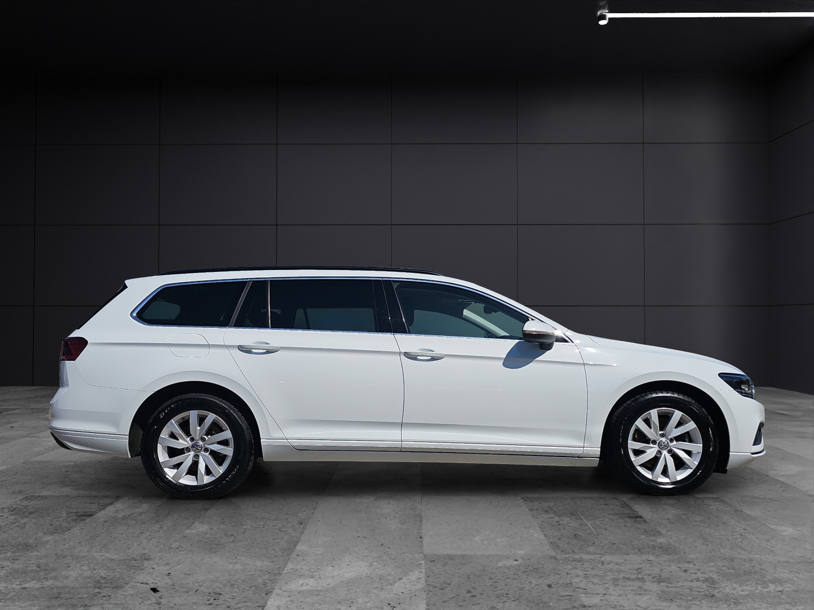 Fahrzeugabbildung Volkswagen Passat Variant Business TDI DSG LED ACC SHZ RearView WeConnect Navi