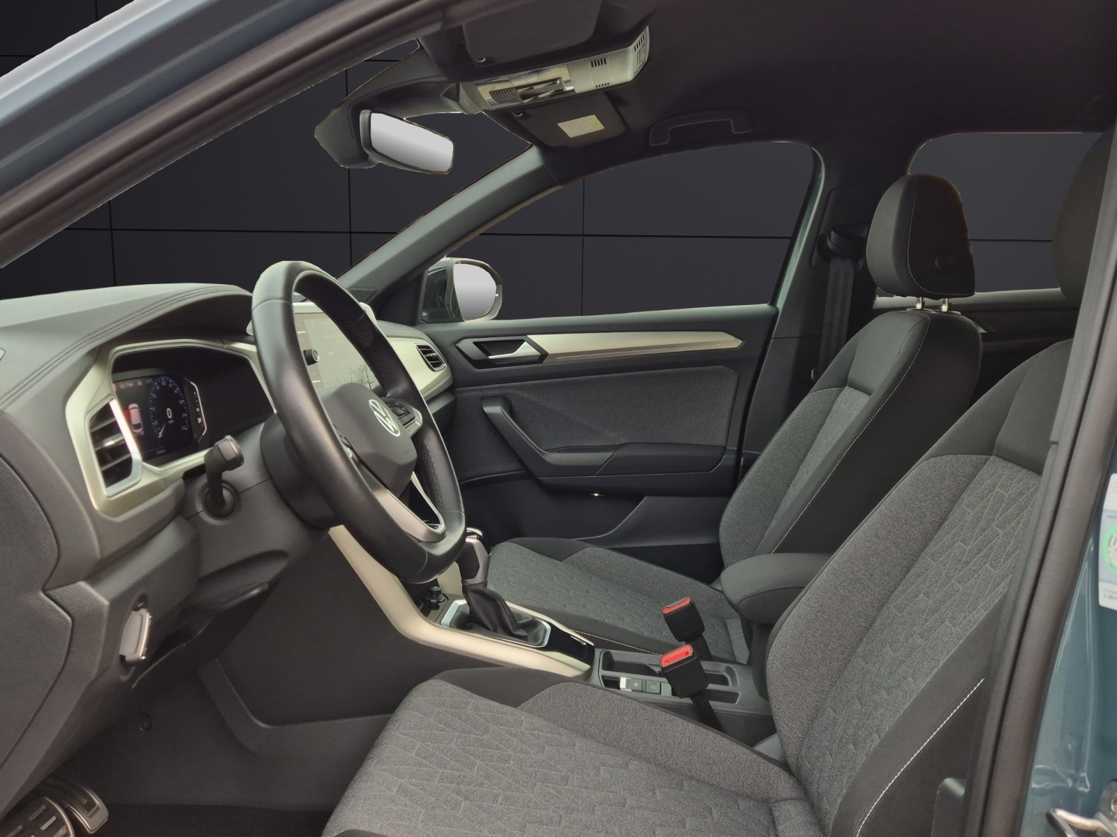 Fahrzeugabbildung Volkswagen T-Roc TSI Move DSG Matrix Navi AID ACC RFK SH