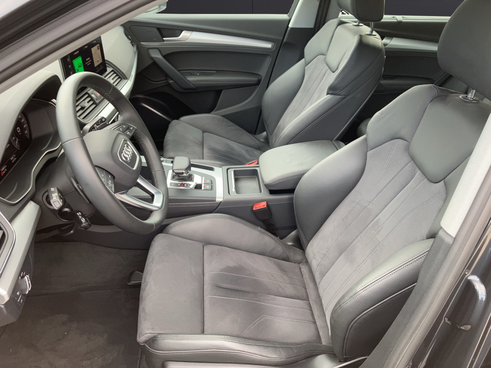 Fahrzeugabbildung Audi Q5 50 TFSI e quattro S-tronic LED ACC NAVI AVC