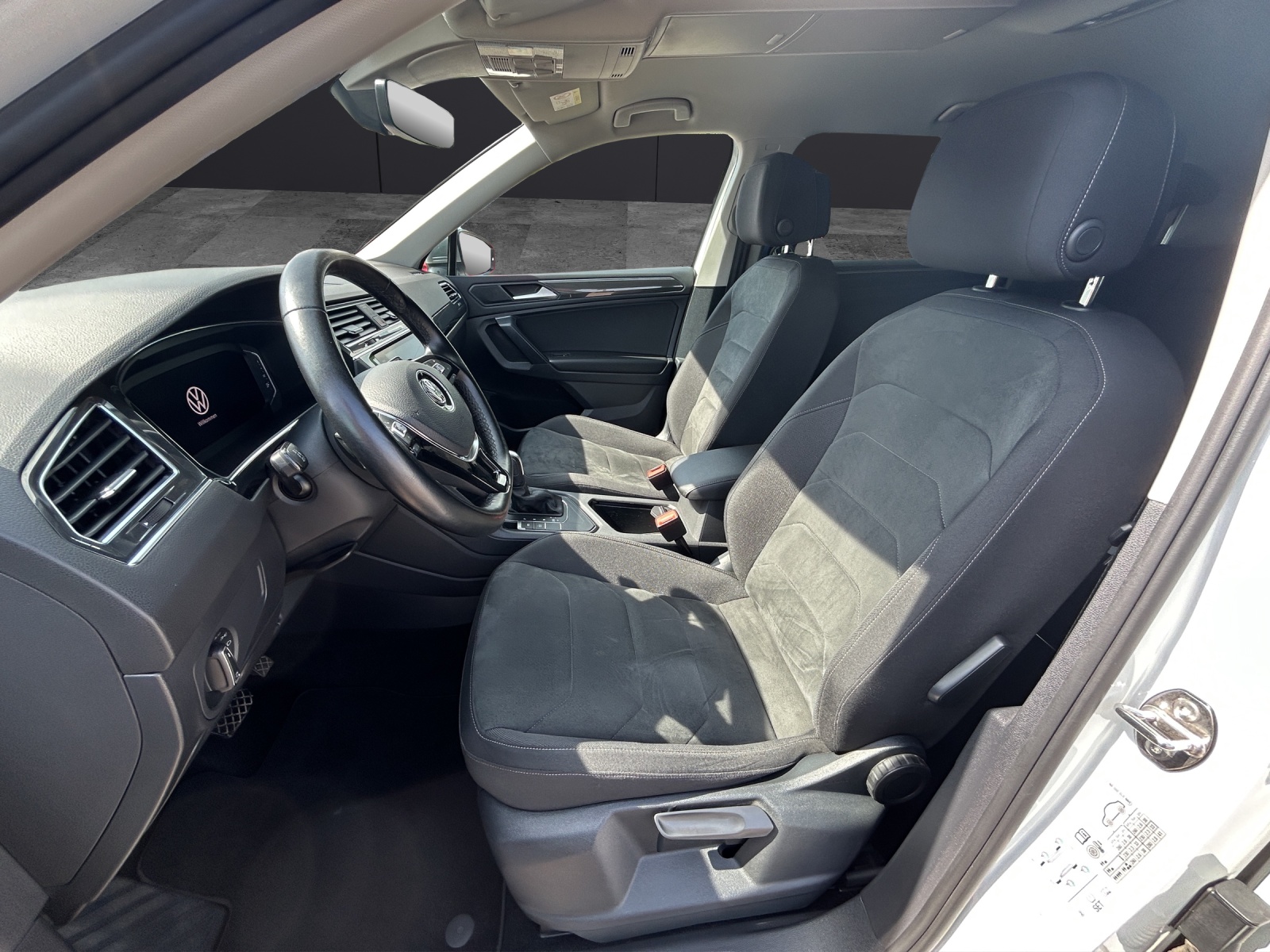 Fahrzeugabbildung Volkswagen Tiguan Allspace TSI Highline DSG LED Navi ACC AID SHZ App-Connect