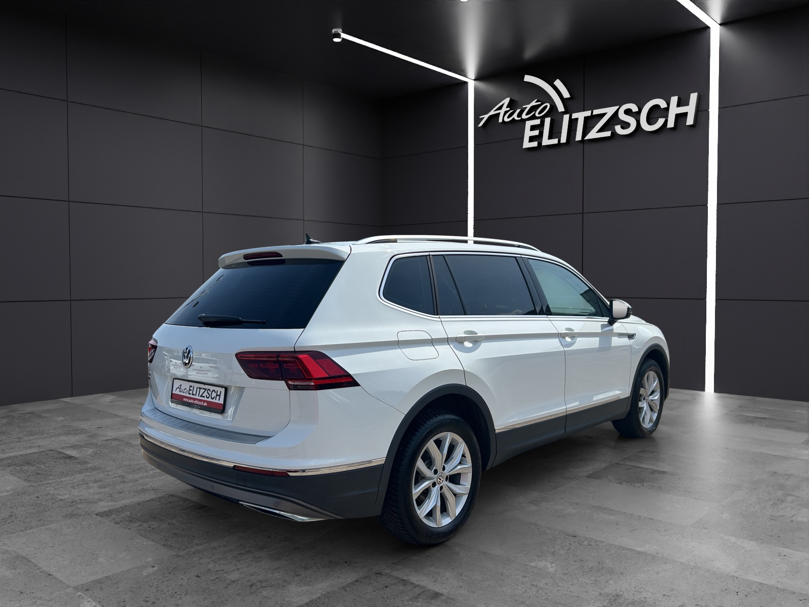 Fahrzeugabbildung Volkswagen Tiguan Allspace TSI Highline DSG LED Navi ACC AID SHZ App-Connect