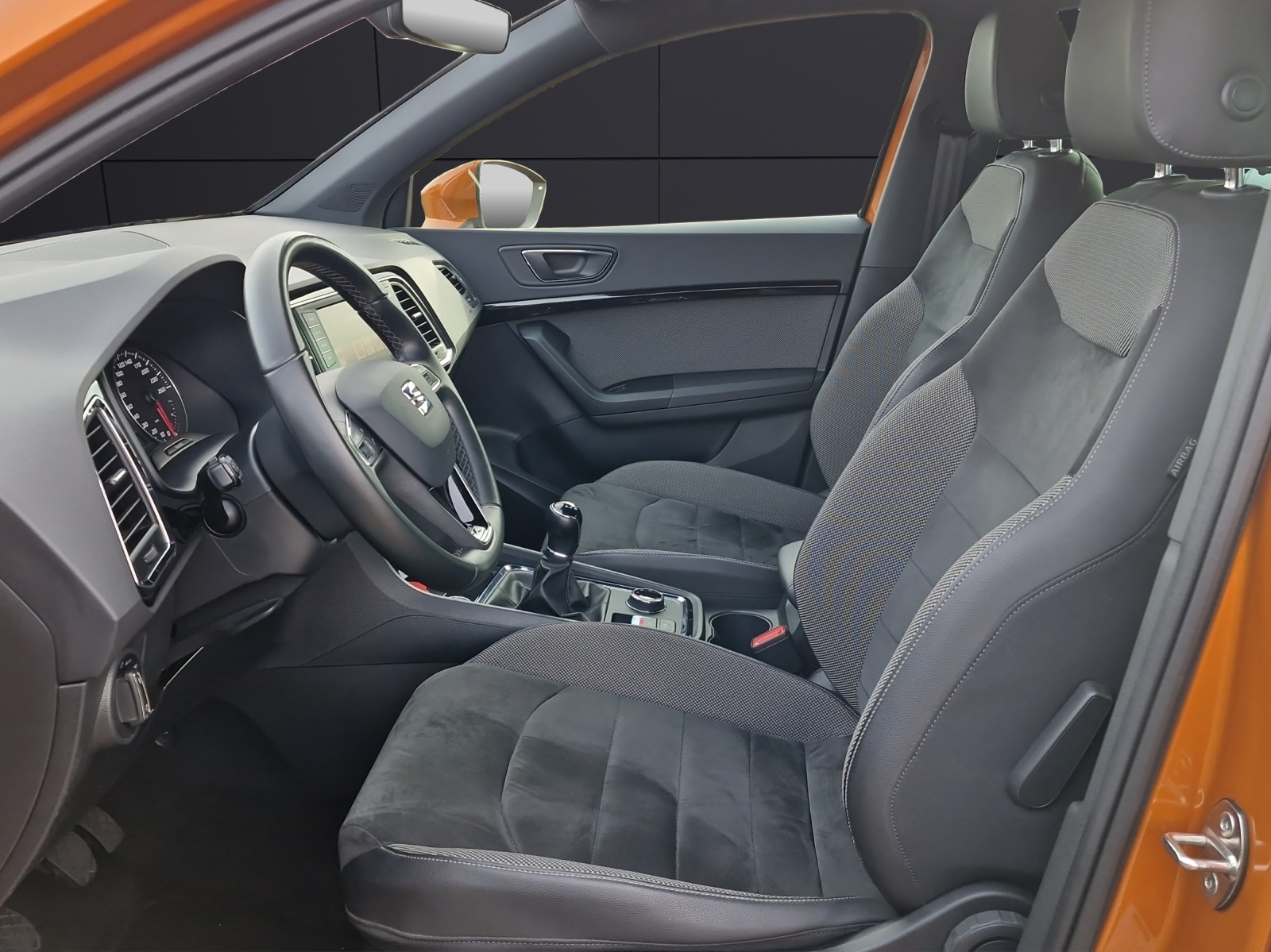 Fahrzeugabbildung SEAT Ateca Xcellence 1.4 TSI KAMERA LED SITZHEIZUNG