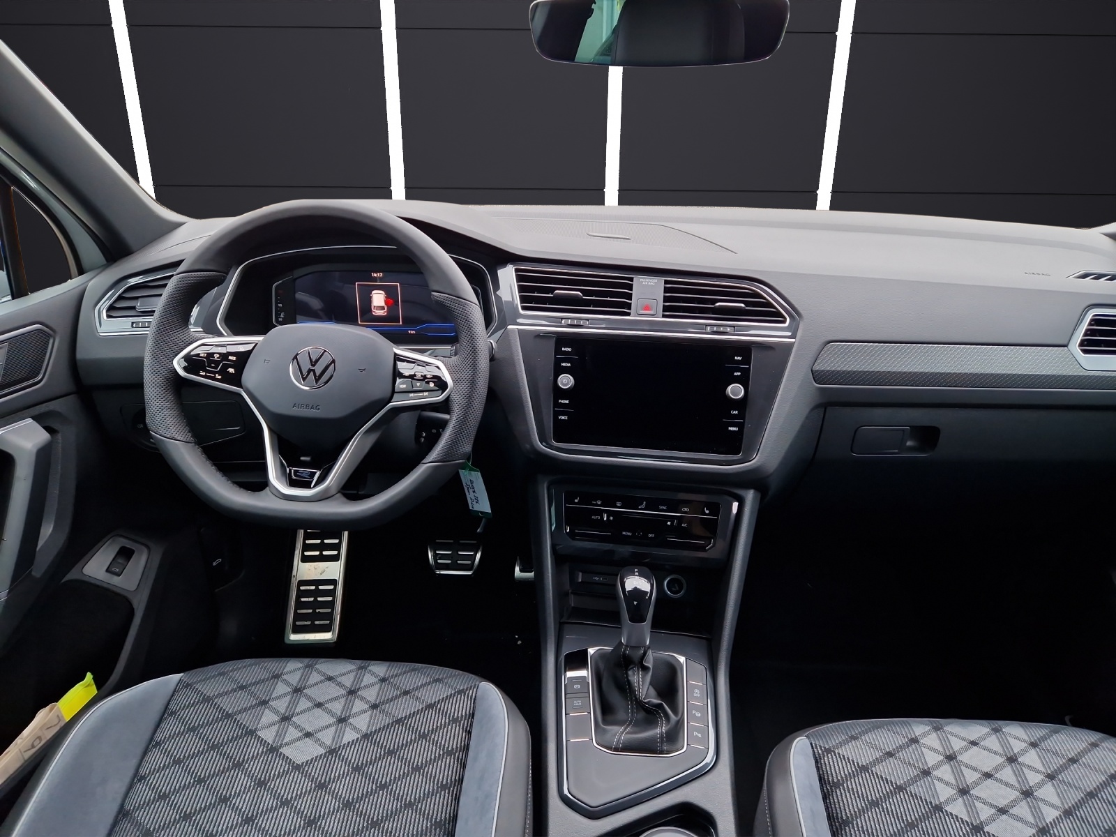 Fahrzeugabbildung Volkswagen Tiguan R-Line
