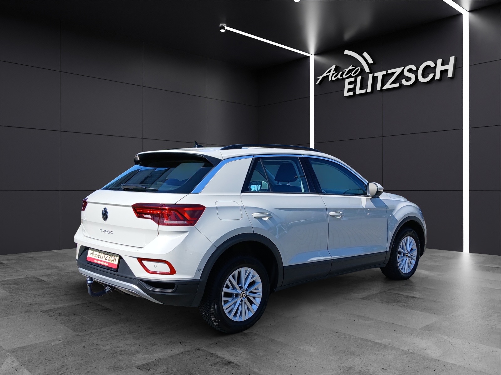 Fahrzeugabbildung Volkswagen T-Roc TSI Life LED CarPlay AID GRA SHZ Park-Assist