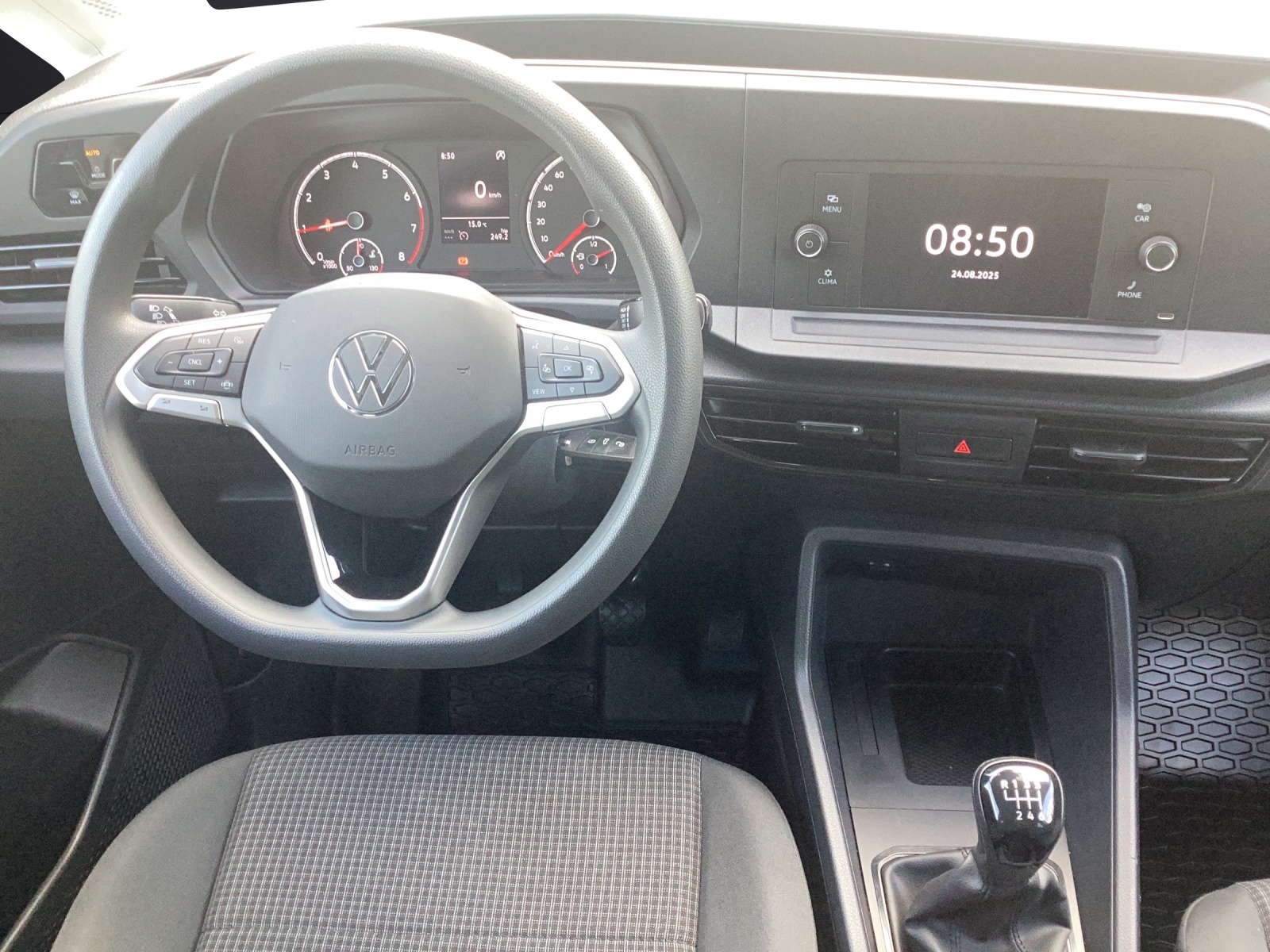 Fahrzeugabbildung Volkswagen Caddy Kombi TSI LED AHZV KLIMA elektr. FH DAB+