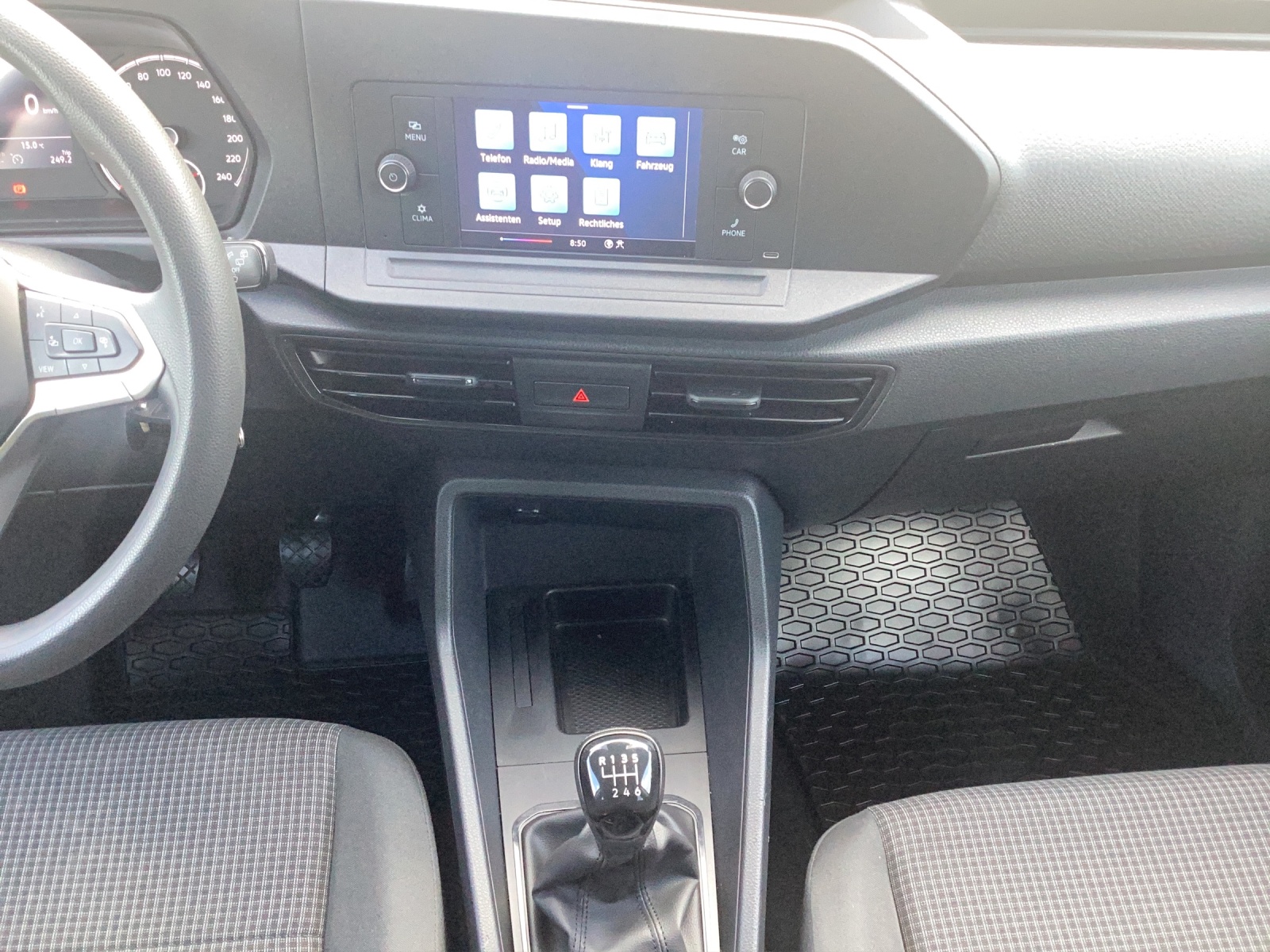 Fahrzeugabbildung Volkswagen Caddy Kombi TSI LED AHZV KLIMA elektr. FH DAB+
