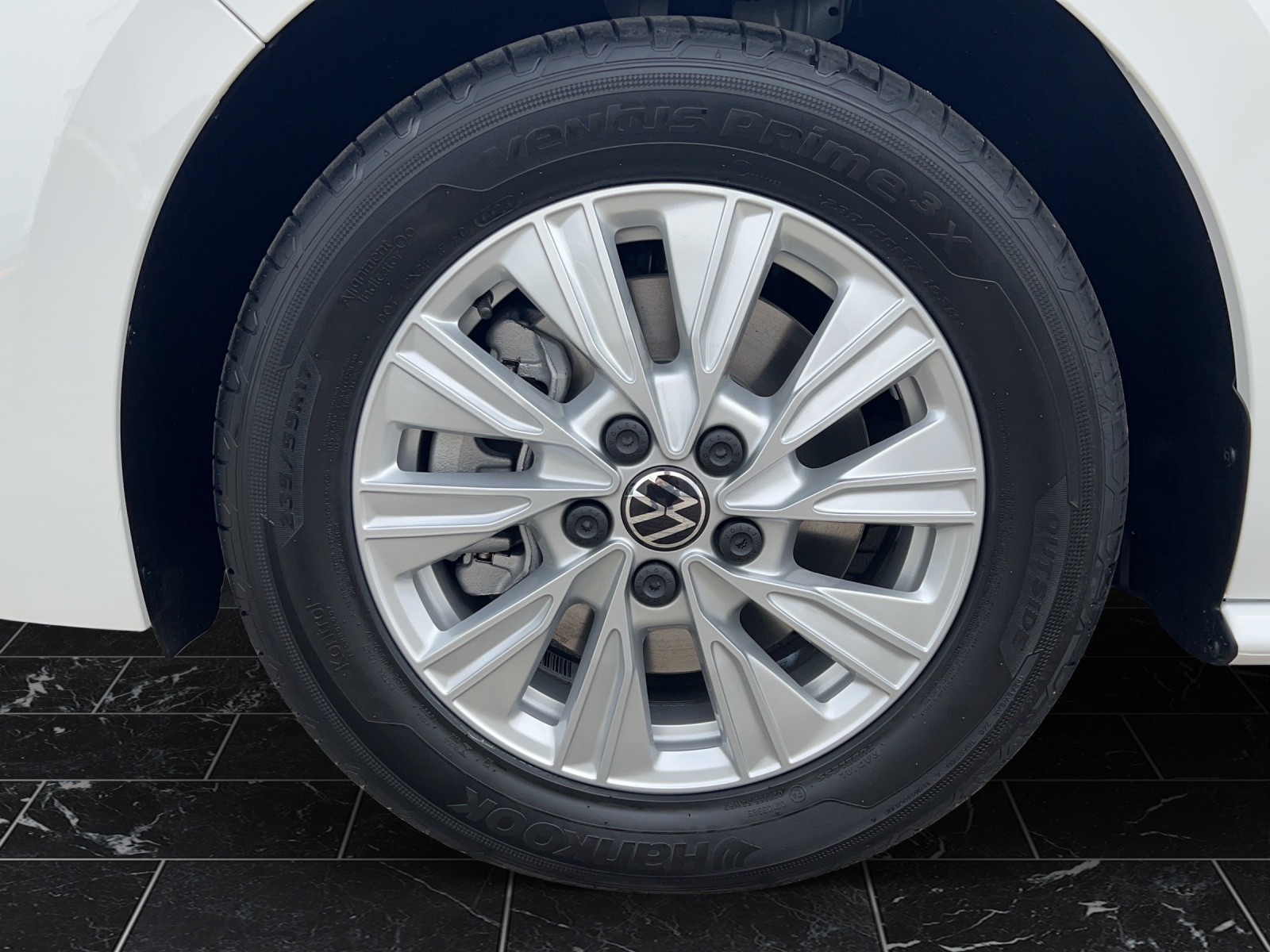 Fahrzeugabbildung Volkswagen T7 Multivan TDI Life AHK NAVI ACC RFK