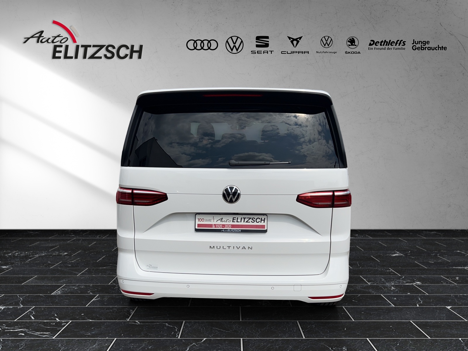 Fahrzeugabbildung Volkswagen T7 Multivan TDI Life AHK NAVI ACC RFK