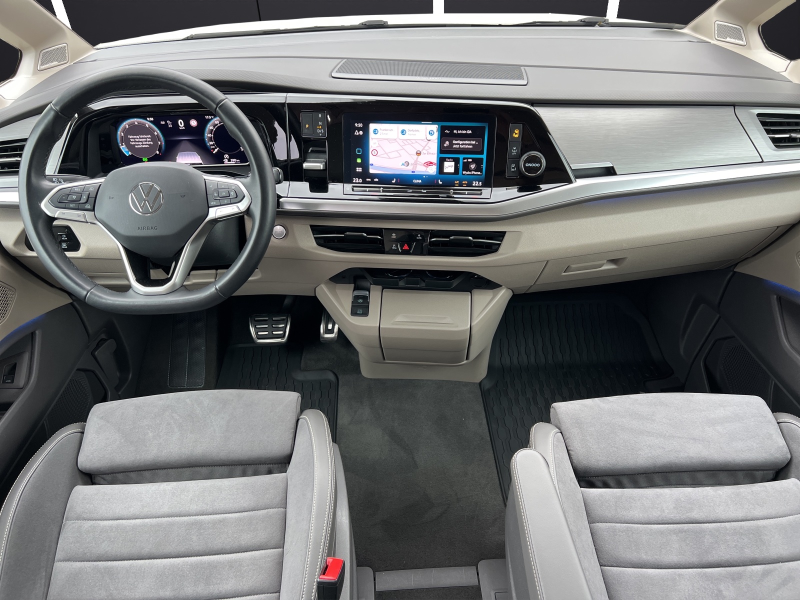 Fahrzeugabbildung Volkswagen T7 Multivan Style DSG TSI IQ-LED AHK H&K