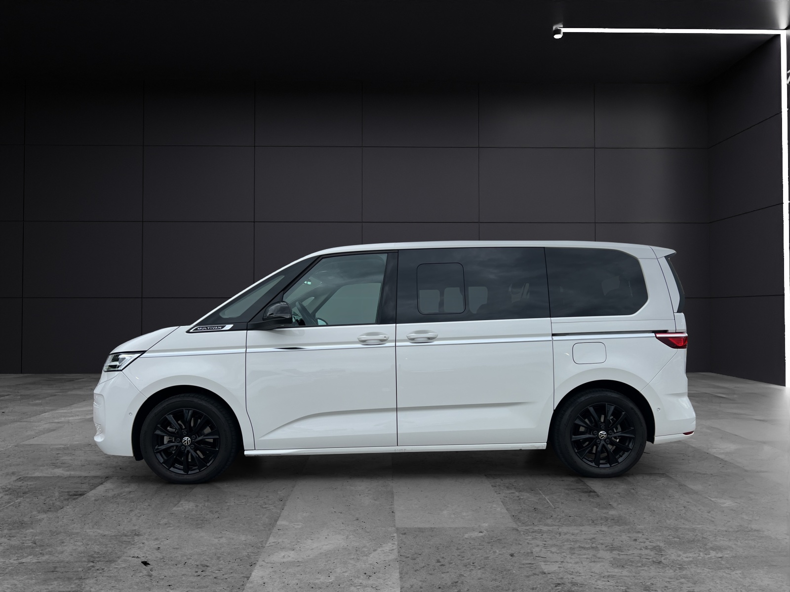 Fahrzeugabbildung Volkswagen T7 Multivan Style DSG TSI IQ-LED AHK H&K