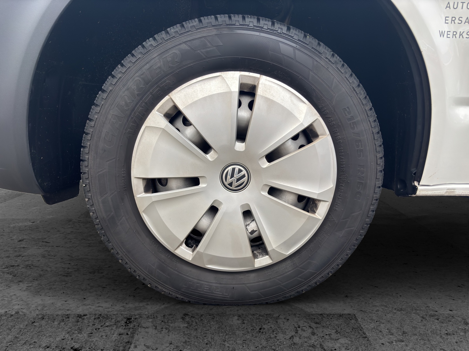 Fahrzeugabbildung Volkswagen T6 Kombi T6.1 TDI 9-Sitzer LR SITZH. PDC KLIMA