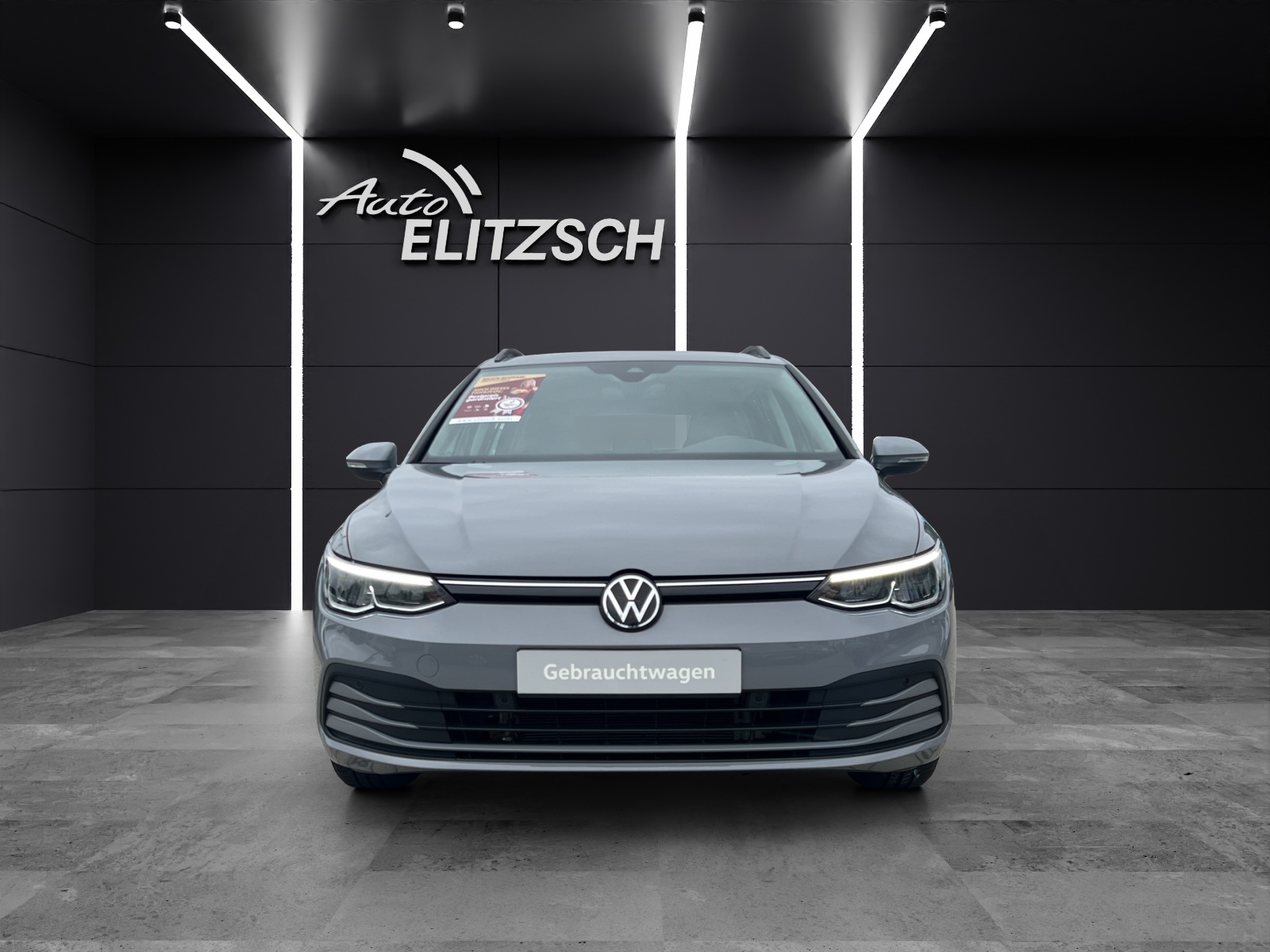 Fahrzeugabbildung Volkswagen Golf VIII Variant TSI Life LED Navi AID ACC PDC SH
