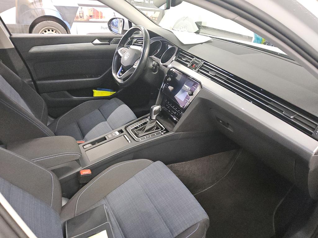 Fahrzeugabbildung Volkswagen Passat Variant GTE 1.4 TSI DSG LED Navi ACC RFK SHZ AppConnect