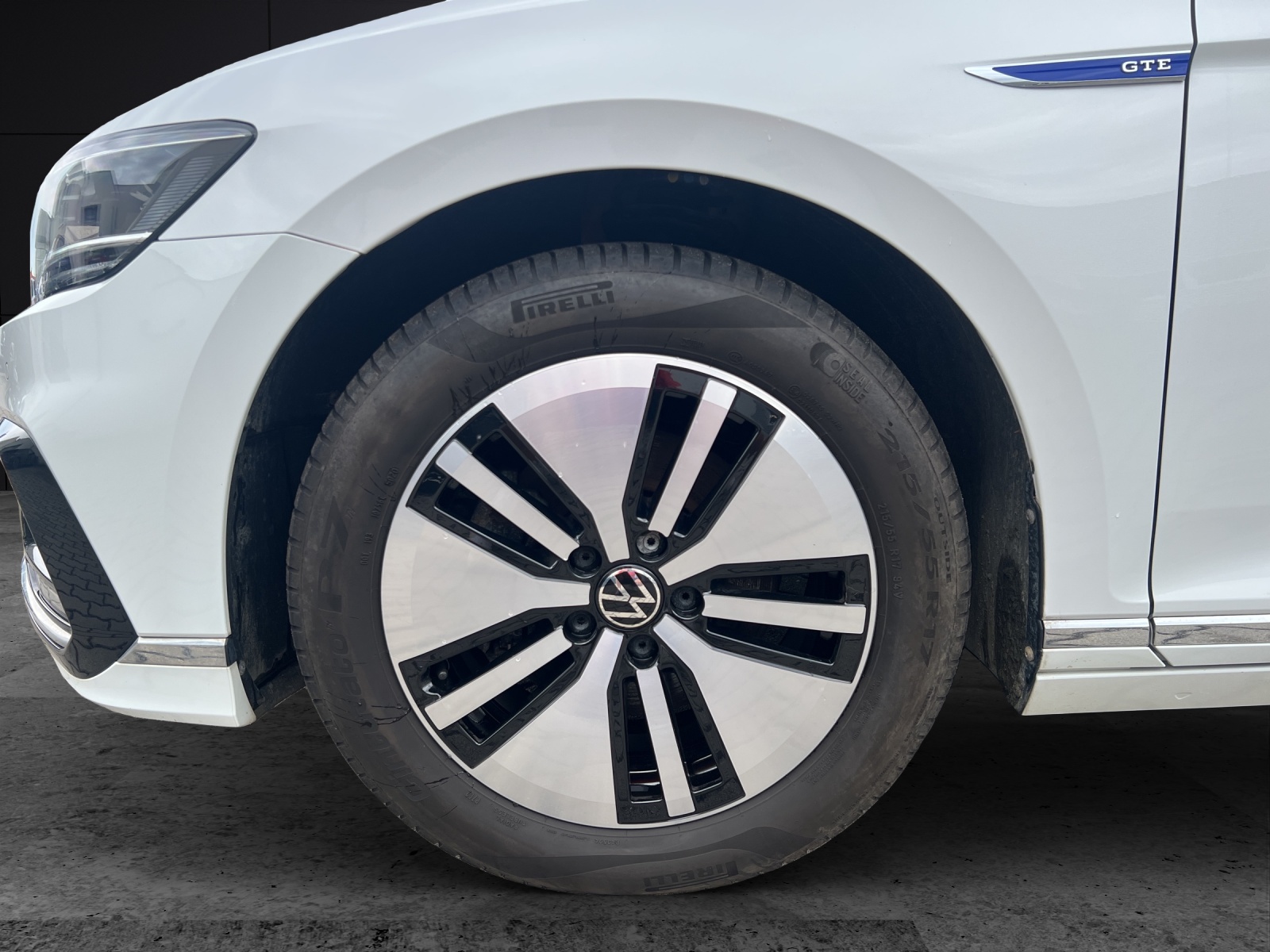 Fahrzeugabbildung Volkswagen Passat Variant GTE DSG LED Navi ACC RFK SH