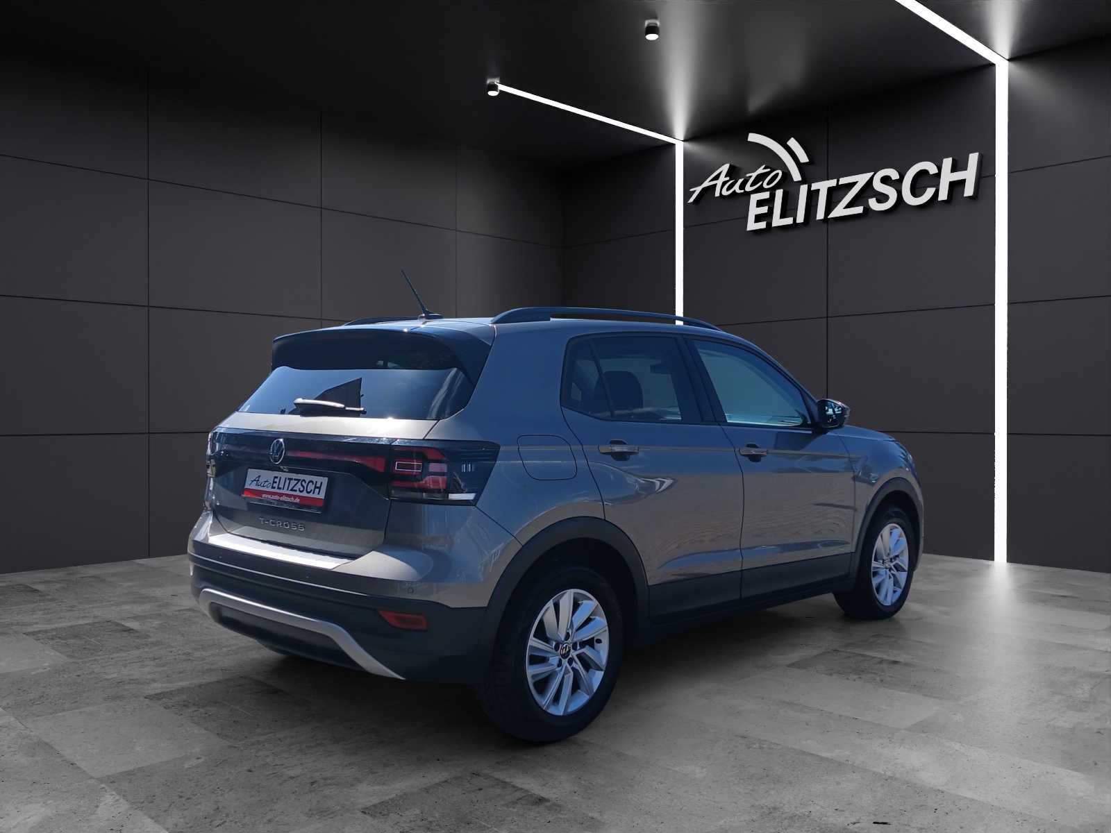 Fahrzeugabbildung Volkswagen T-Cross TSI Life Lane-Assist RFK ESP ACC SH LED