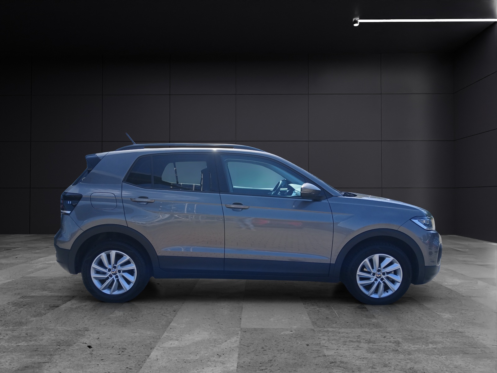 Fahrzeugabbildung Volkswagen T-Cross TSI Life Lane-Assist RFK ESP ACC SH LED