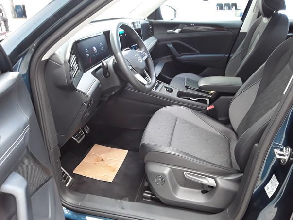 Fahrzeugabbildung Volkswagen Tiguan eTSI Goal DSG LED AHK Navi AID ACC RFK SH