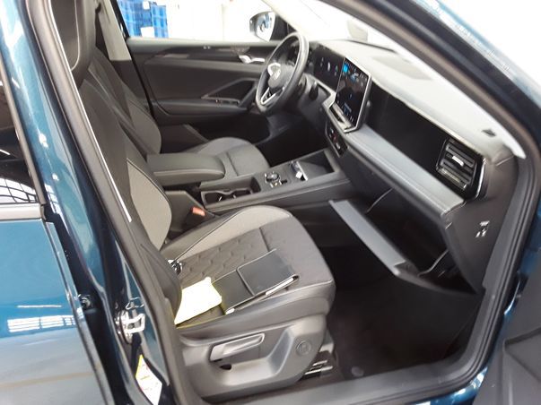 Fahrzeugabbildung Volkswagen Tiguan eTSI Goal DSG LED AHK Navi AID ACC RFK SH